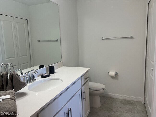 Photo - 5835 Double Eagle Cir Unidad 4714