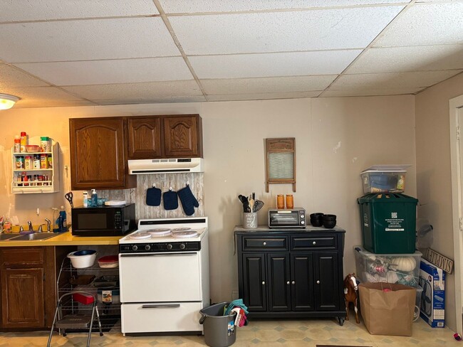 Photo - 19 Summerhill Ave Unit A