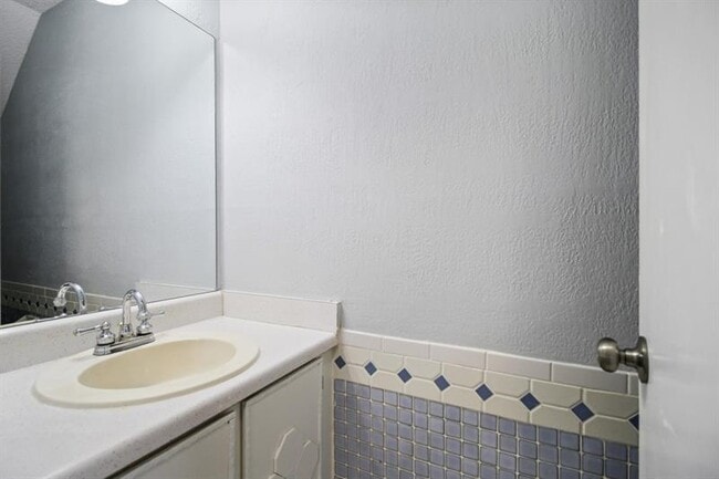 Photo - 536 Granite Ridge Pl