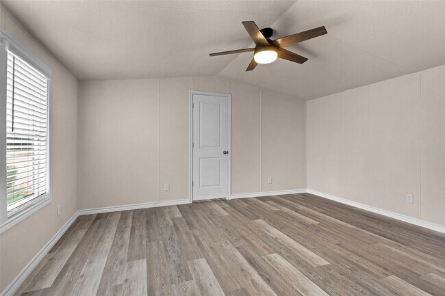 Photo - 84 Ridgeway Dr