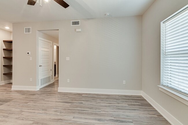 Photo - 115 W Jones St Unit 201