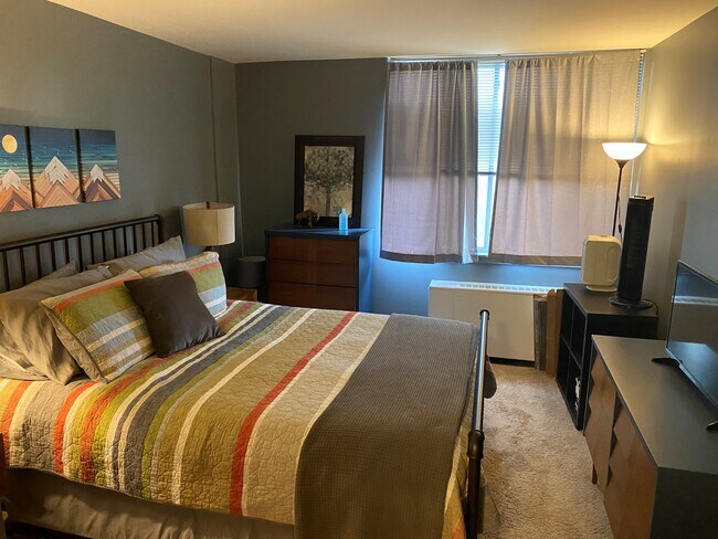 Photo - 600 E 8th St Unit Metropolitan Condominiums 7N