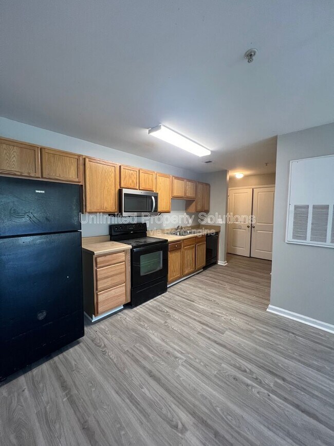 Photo - 370 S Kerr Ave Unit 303