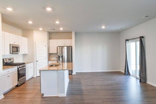 Photo - 1057 Saltgrass Way