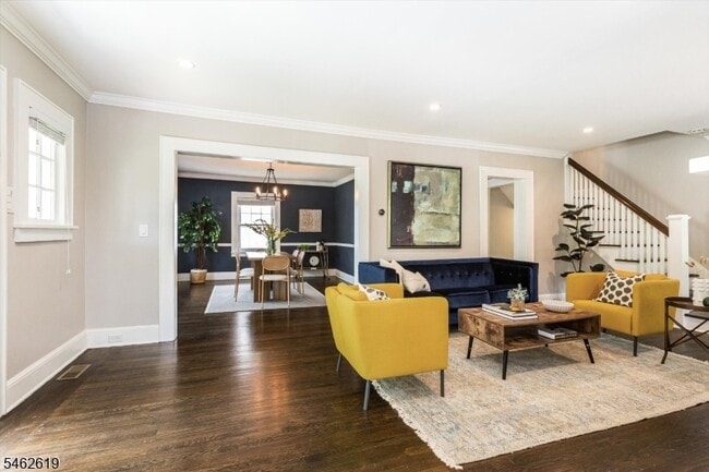 8 Berkeley Rd
