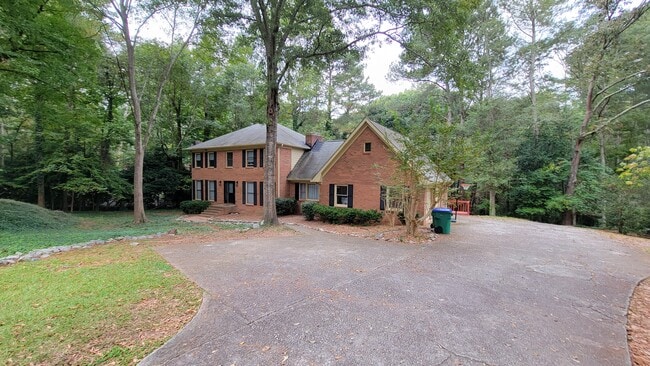 Photo - 4843 Carlene Way SW