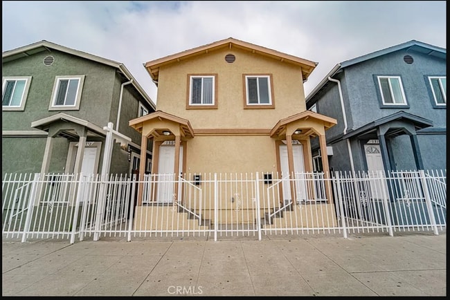 Building Photo - 1309 E Pacific Coast Hwy Unit 1309 Rental