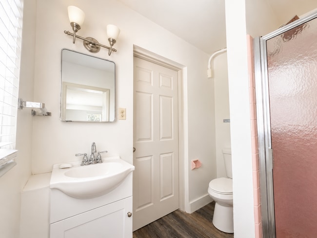 Photo - 3 bedroom 2 bathroom - Water Included-Available now