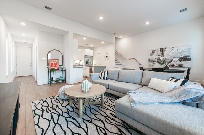 Photo - 7607 Victory Reserve St