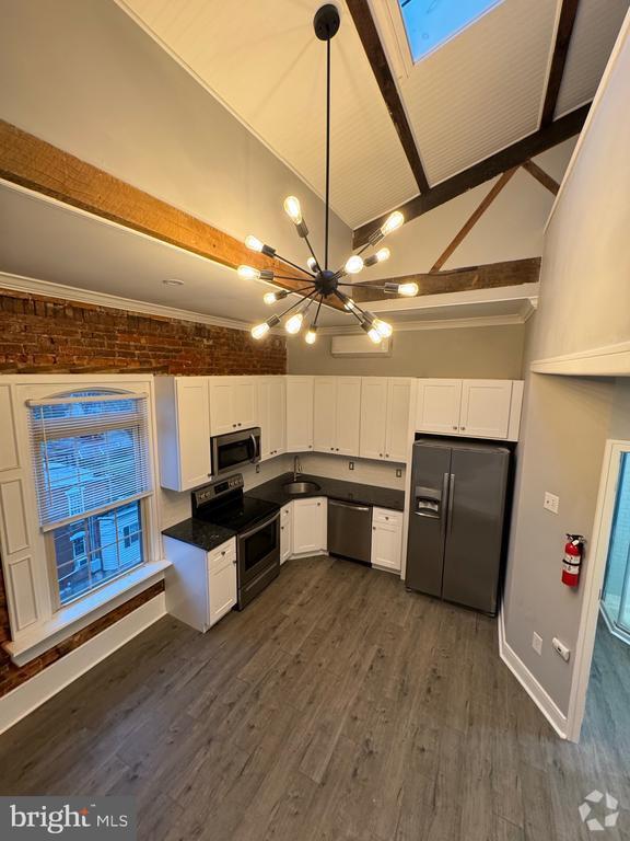 Building Photo - 13 N 4th Ave Unit 17 Rental