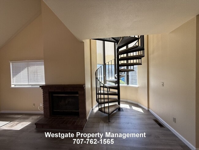 Photo - 1453 Capri Ave