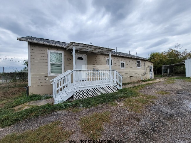 Move-In Ready 2 bed/2bath home! - Move-In Ready 2 bed/2bath home!