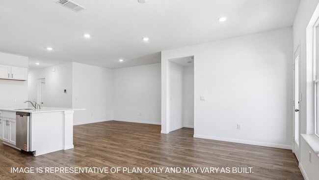 Photo - 143 Shafter St