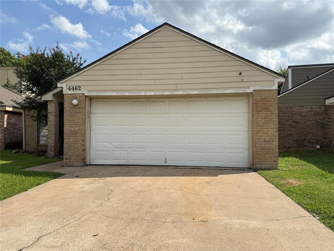Photo - 4462 Yupon Ridge Dr House