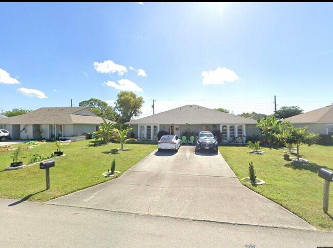 Photo - 1252 SE 8th St Unit 1252