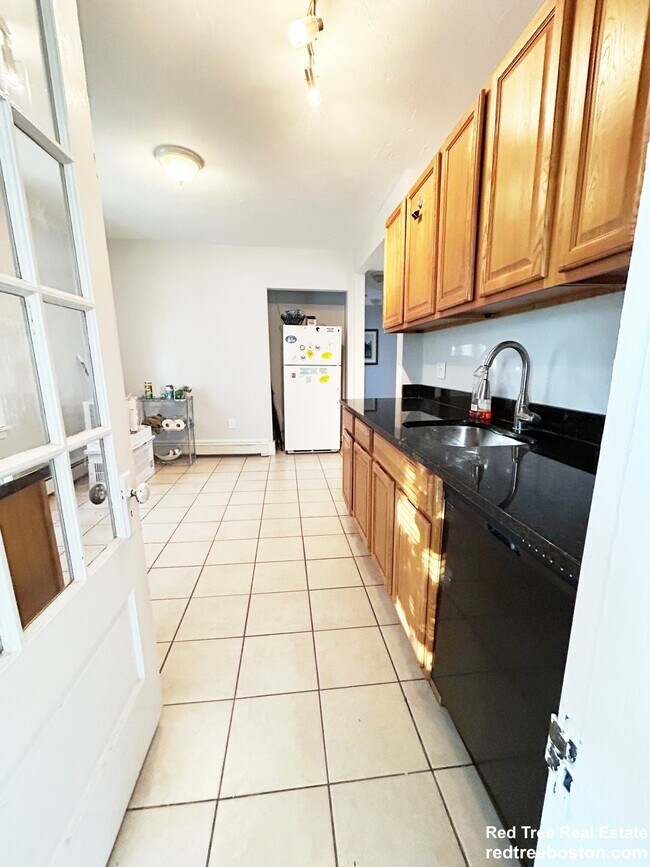 Photo - 40 Plymouth St