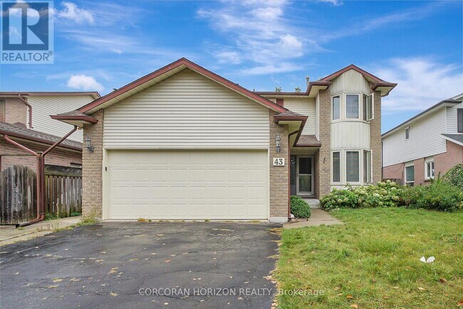 Photo - 43 Holm St