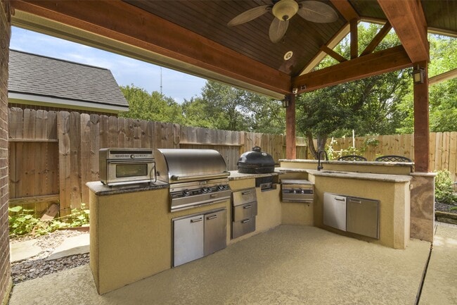 Photo - 21131 Beech Landing Ln