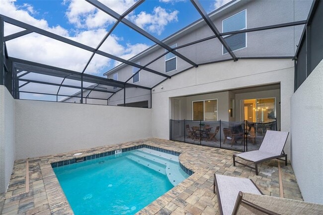 Photo - 1852 Tropical Palms Cir