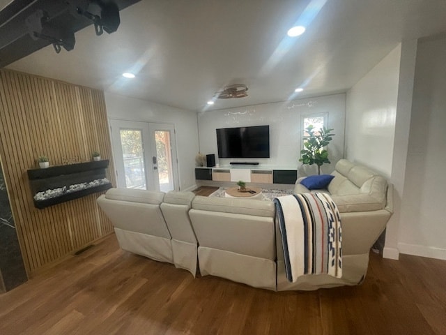 Photo - Fully Renovated 5 Beds Home in South Park ...