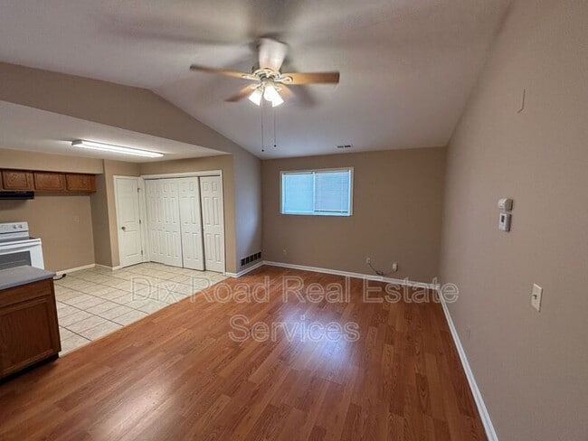 Photo - 1025 Heaton St