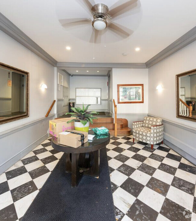 Building Photo - 201 Massachusetts Ave NE Unit Furnished Studio Rental