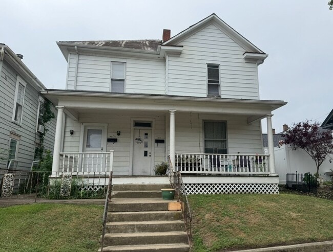 Building Photo - 308-308 1/2 E. Wheeling St Unit 308 1/2 E. Wheeling St