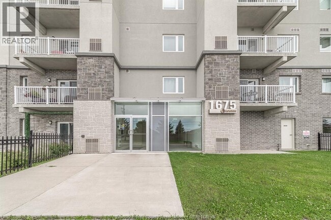 Photo - 1675 Banwell Rd Unit 507