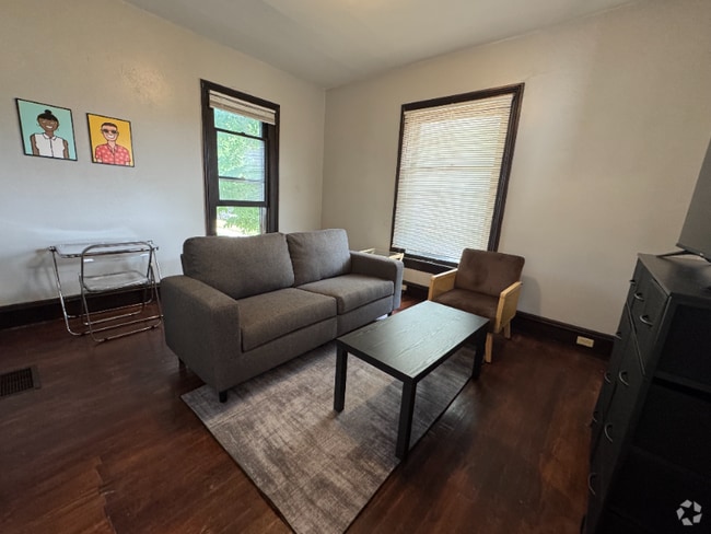 Building Photo - 405 Carrier St NE Rental