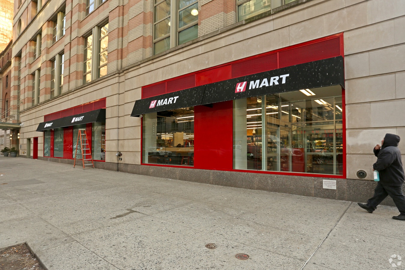 Photo - 2828 Broadway