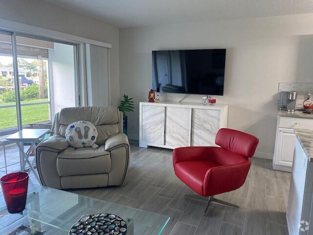Building Photo - 342 Southwind Dr Unit 111 Rental