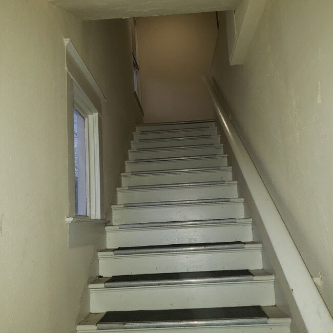 Photo - 114 W 7th St Unit 7