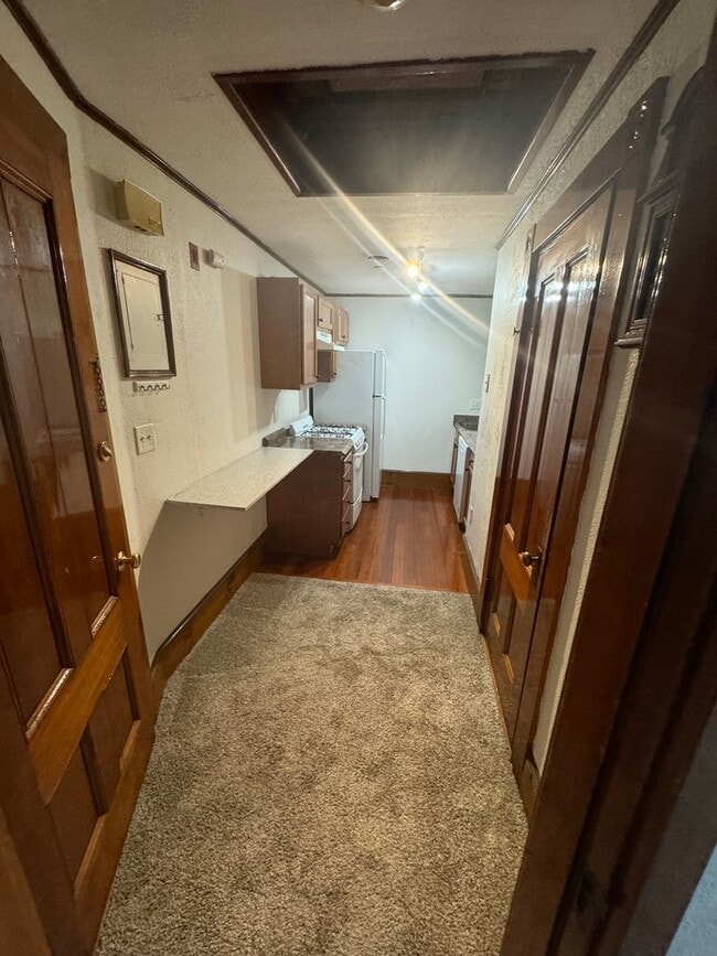 Building Photo - 16 Broadway Unit Apt. C