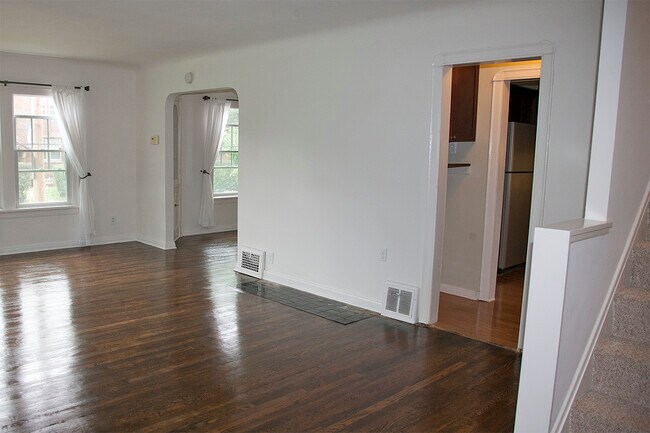 Photo - 1199 Plainfield Rd