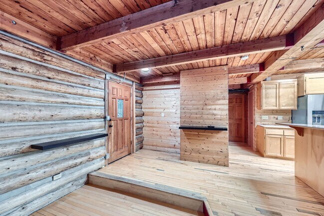 Photo - Stunning 3-Bedroom Log Cabin Home in Carnation!!