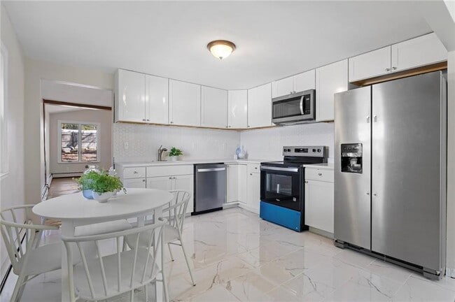 Photo - 400 Schooner Ave