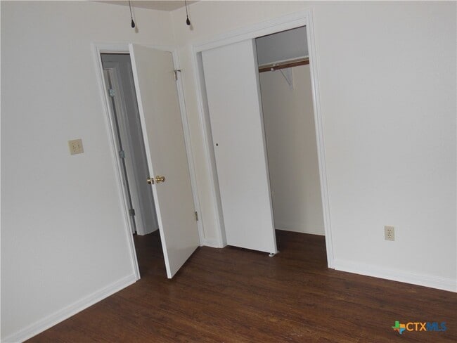 Photo - 604 Frostwood Dr