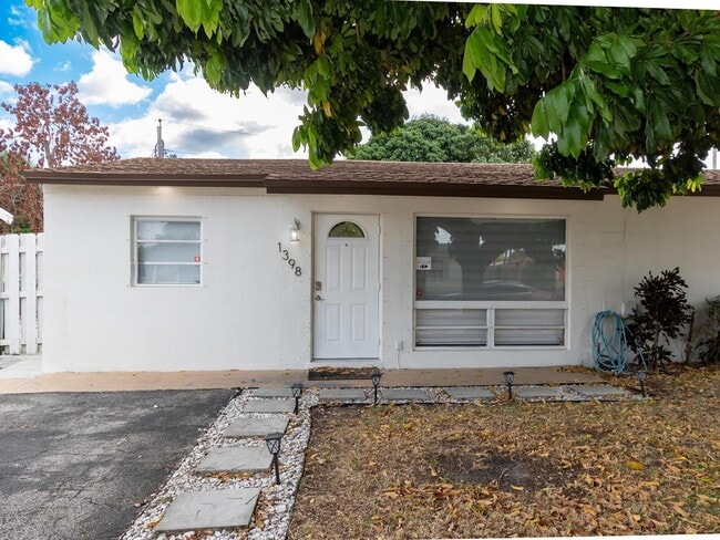 Photo - 1398 SW 47th Ter