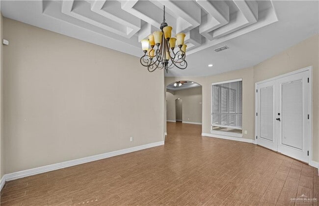 Photo - 27 Flamingo Ave