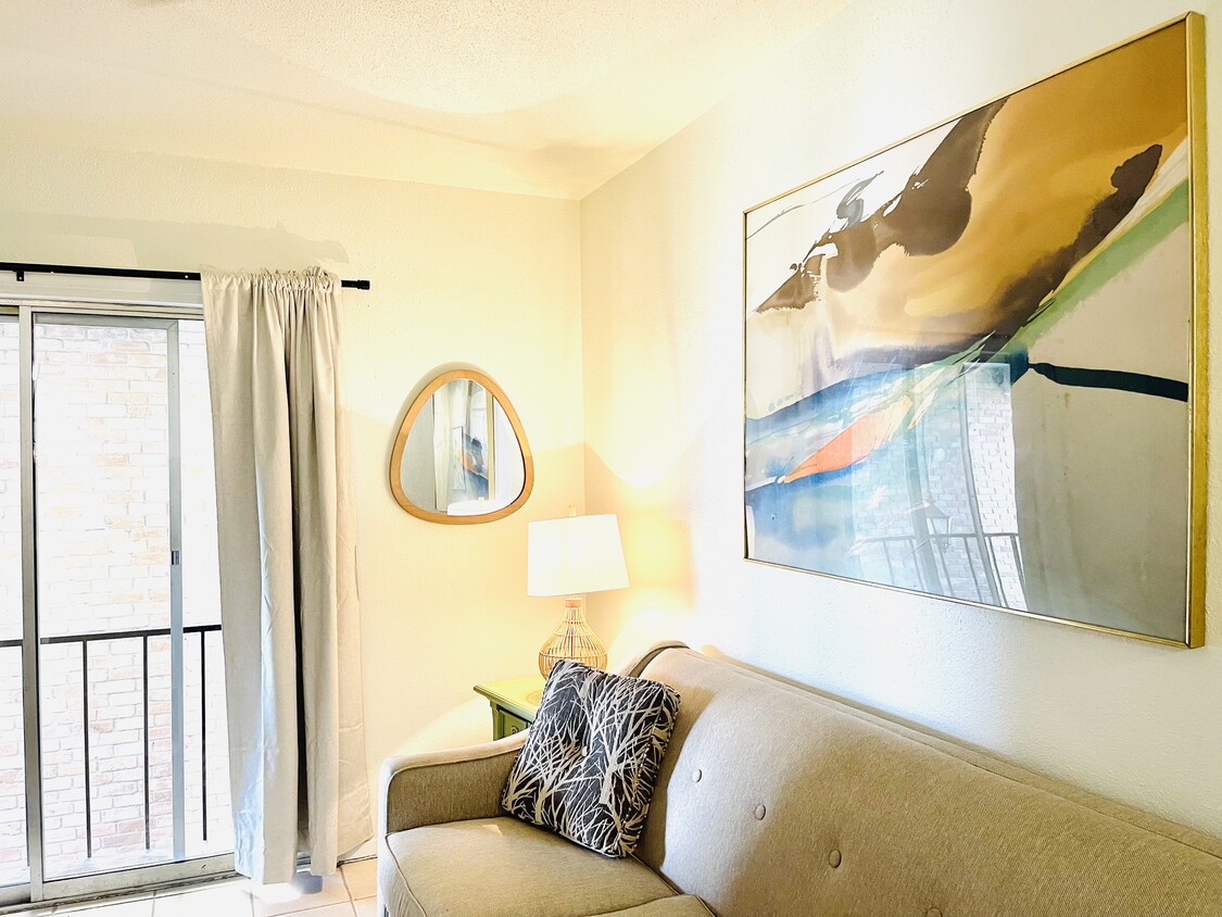 Photo - 2224 S Piney Point Rd (Houston, TX)