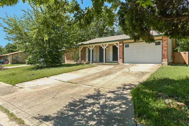 Photo - 121 Meadow Hill