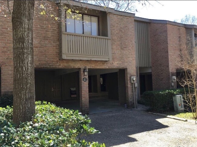 Completely Remodeled Townhouse in the hear... - Completely Remodeled Townhouse in the hear...