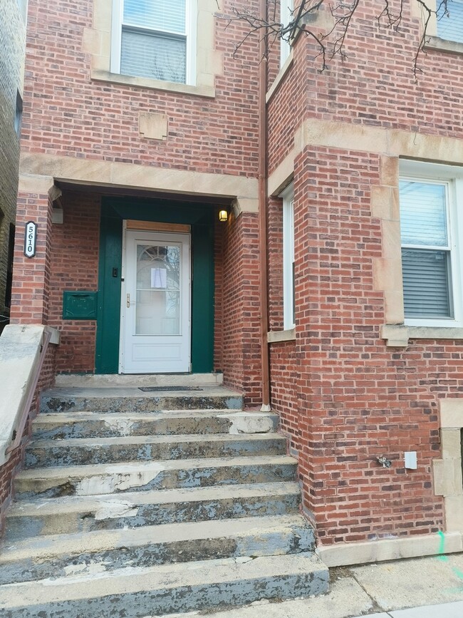 Building Photo - 5610 N Glenwood Ave Rental