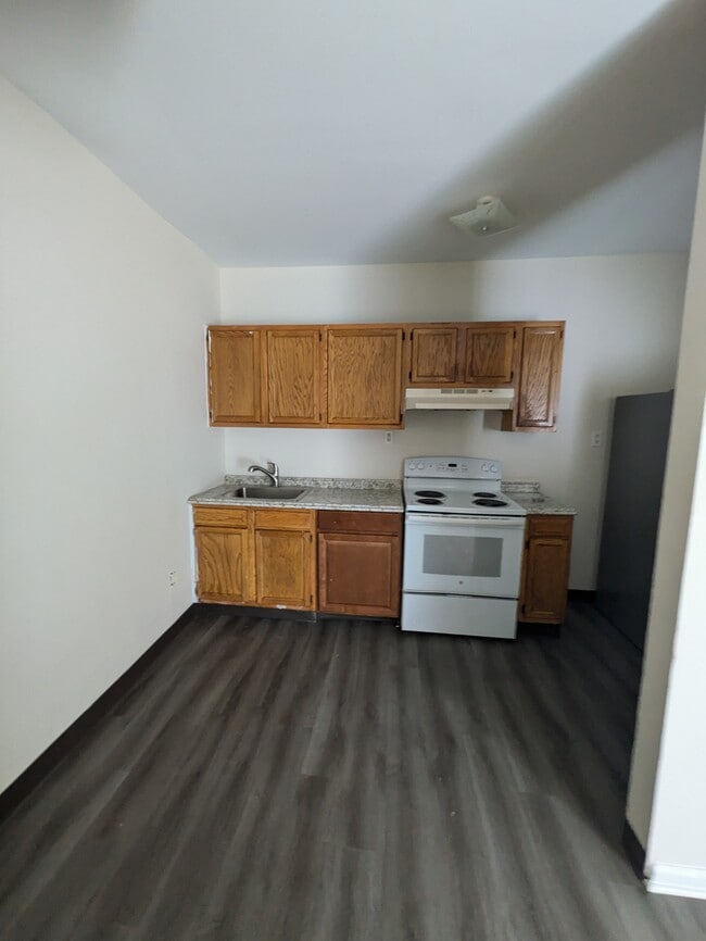 Photo - 831 Kirkwood St