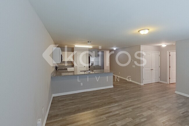 127 Village Creek Dr