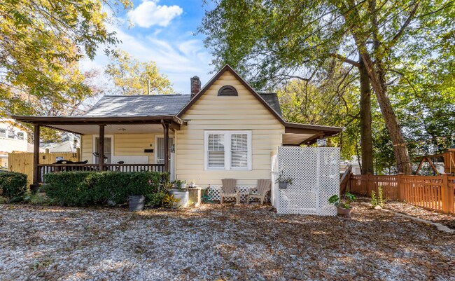 Photo - 1003 Center St NW Unit B