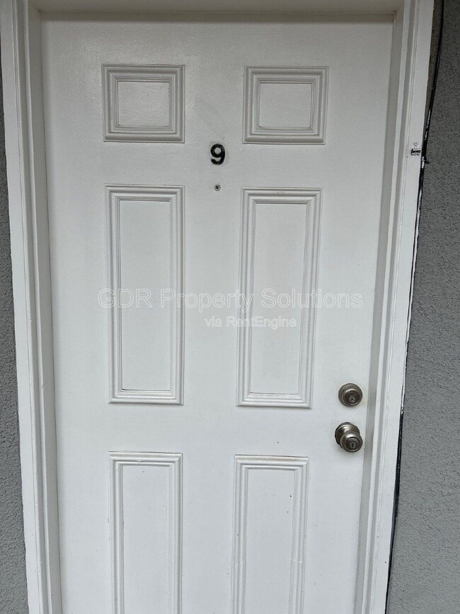 Photo - 401 14th St NW Unidad 9