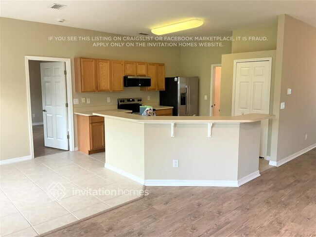 Photo - 1440 Kaslo Cir NW