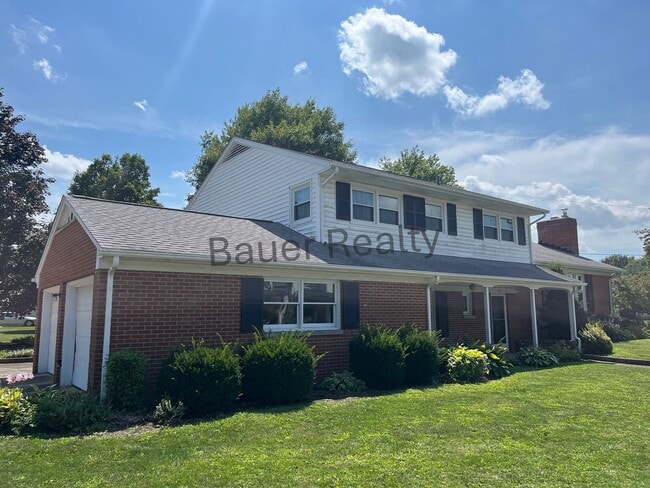 Photo - Four Bedroom, New London Schools