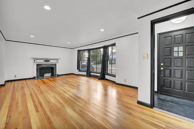 Photo - 3961 Lansdale Rd